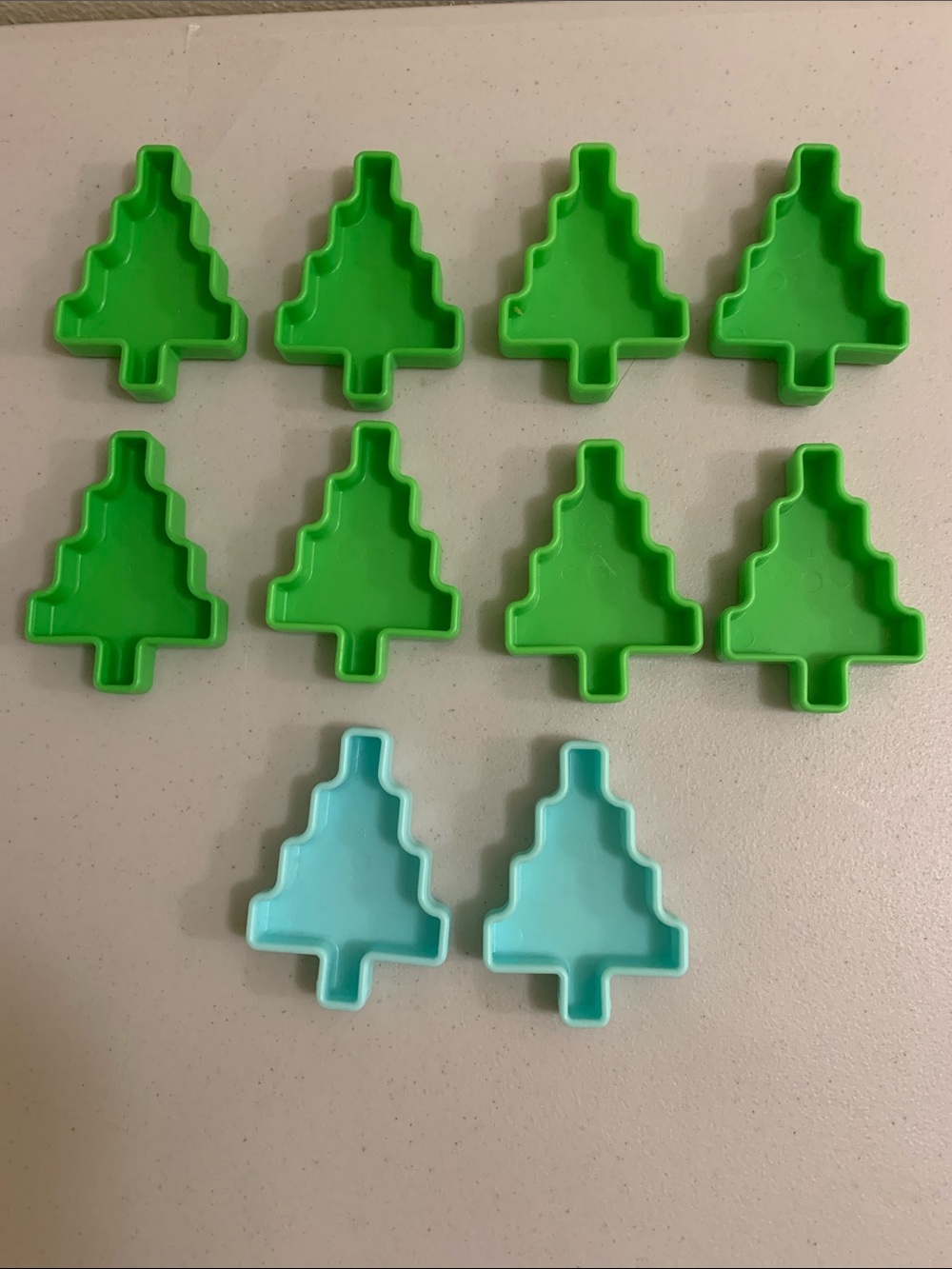 Vintage Little Tikes Wee Waffle Blocks Christmas Trees Lot Green Blue 10 Pieces - Picture 3 of 3